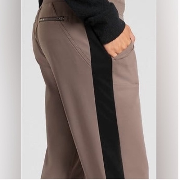 Athleta Venice Velvet Stripe Jogger Pant Coffee House - Picture 2 of 9